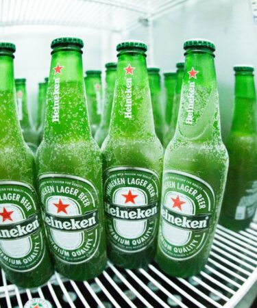 Bebidas geladas: como planejar reposição sem lotar o freezer