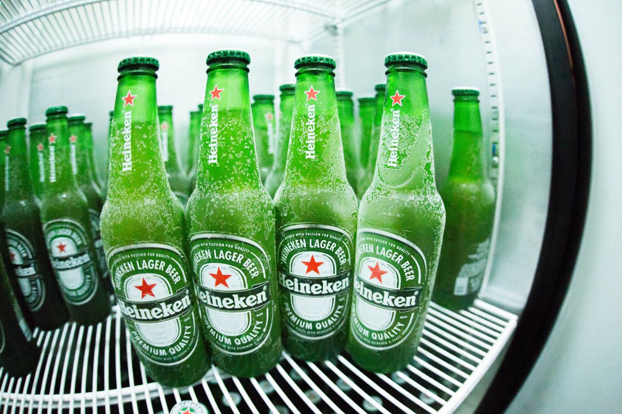Bebidas geladas: como planejar reposição sem lotar o freezer
